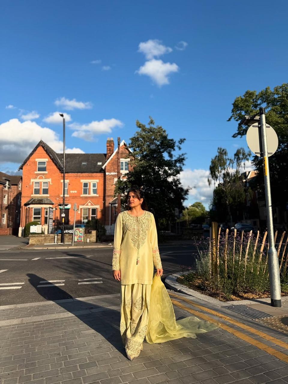 68595647-371b-4fdf-b27a-2feb3e416bd7