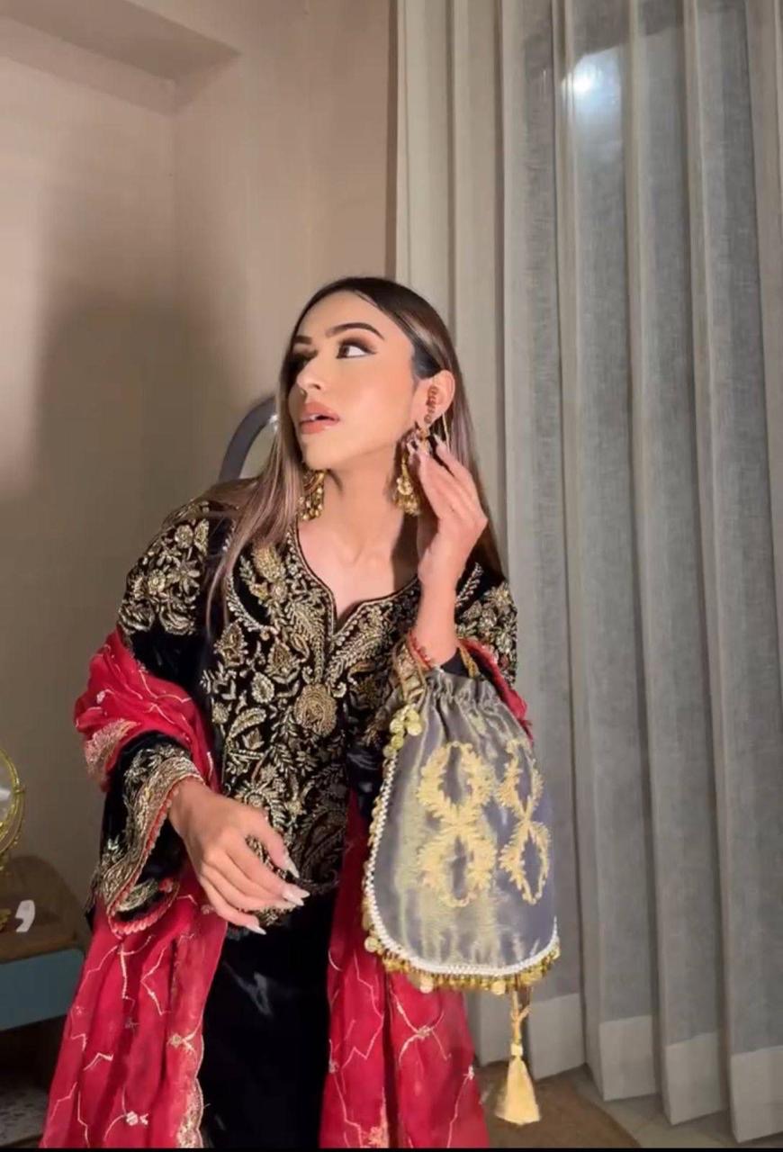 ECA7F82C-FFE9-4863-B3BF-3A914759FBE8