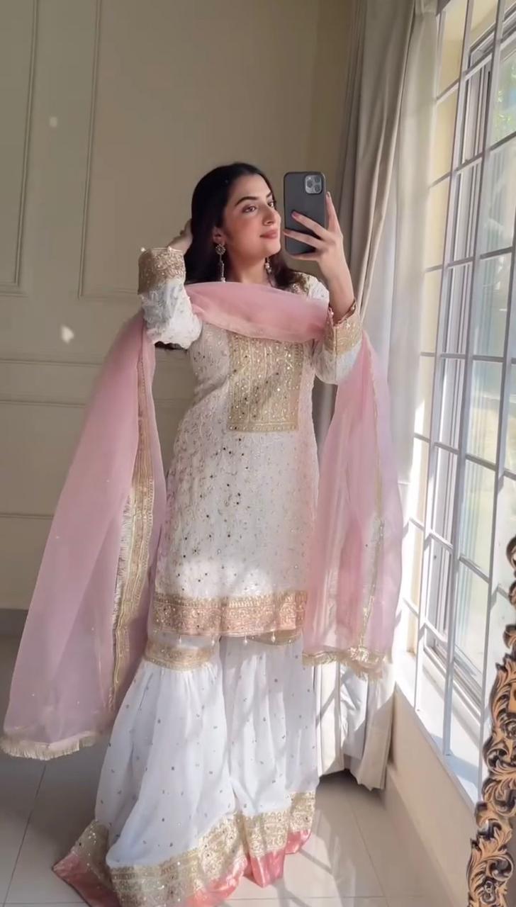 c156a798-b18d-44b2-a94d-58247950d7ff