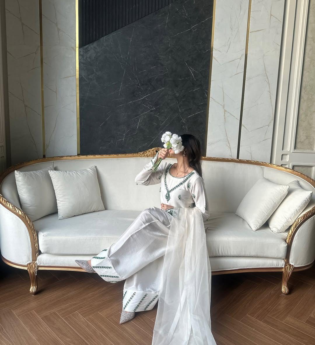 e1651119-056b-47b7-ab12-a1d3f2ea2f71