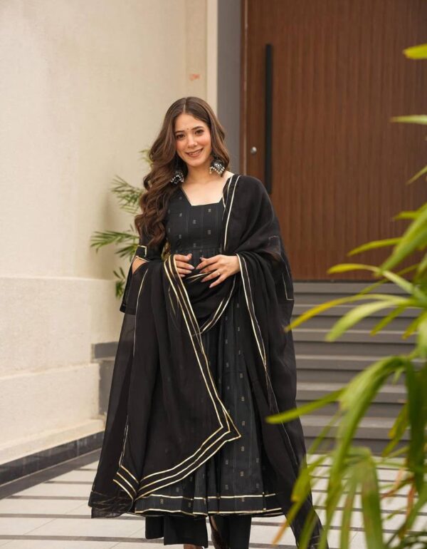 Kashmeera Premium Quality Anarkali Suit Set