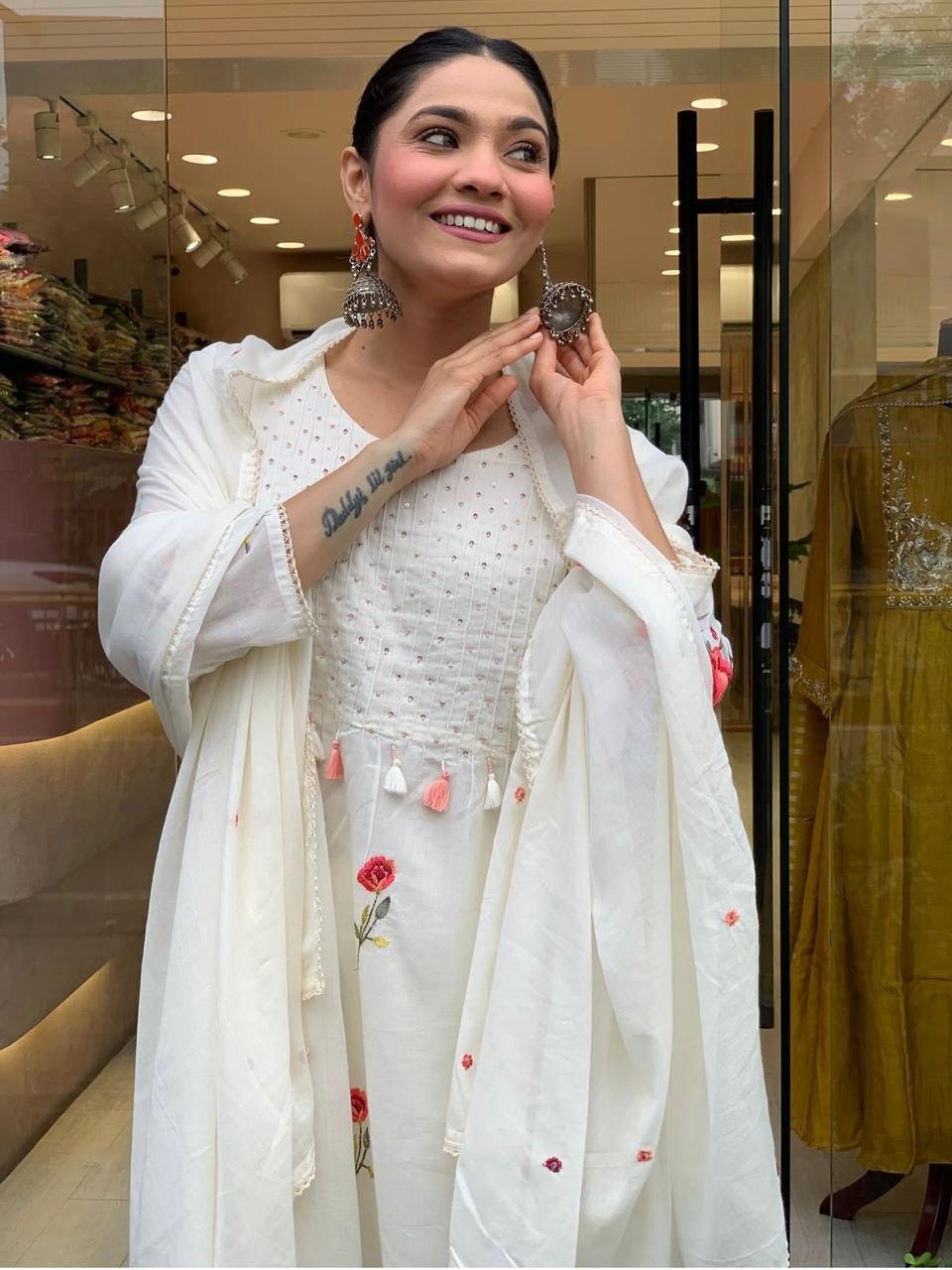 E4264B9A-C8EE-4554-B5CA-FF4635B2032A